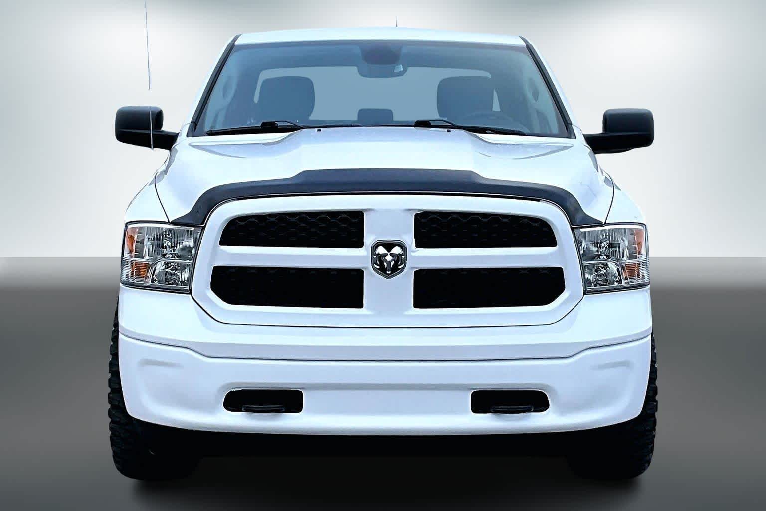 Thumbnail: 2022 RAM 1500 Classic - 6