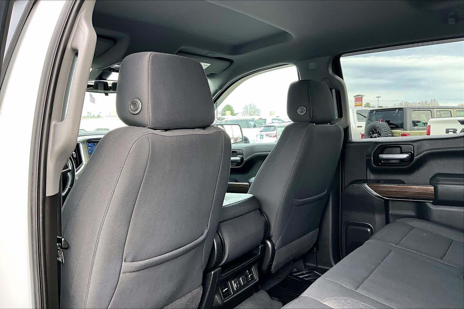 Thumbnail: 2021 Chevrolet Silverado 1500 - 12