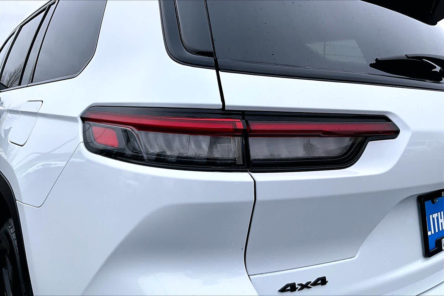 Thumbnail: 2024 Jeep Grand Cherokee L - 33