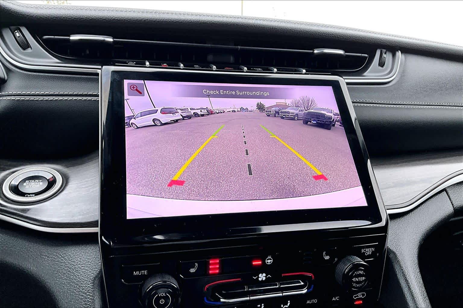 Thumbnail: 2023 Jeep Grand Cherokee - 25