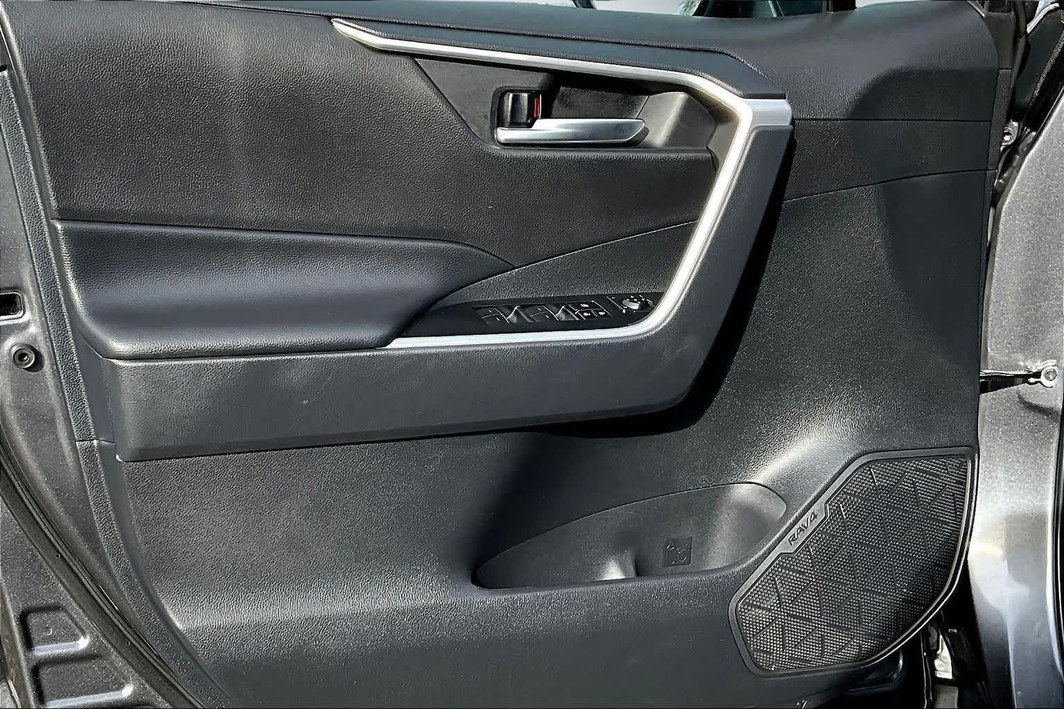 Thumbnail: 2024 Toyota RAV4 - 27