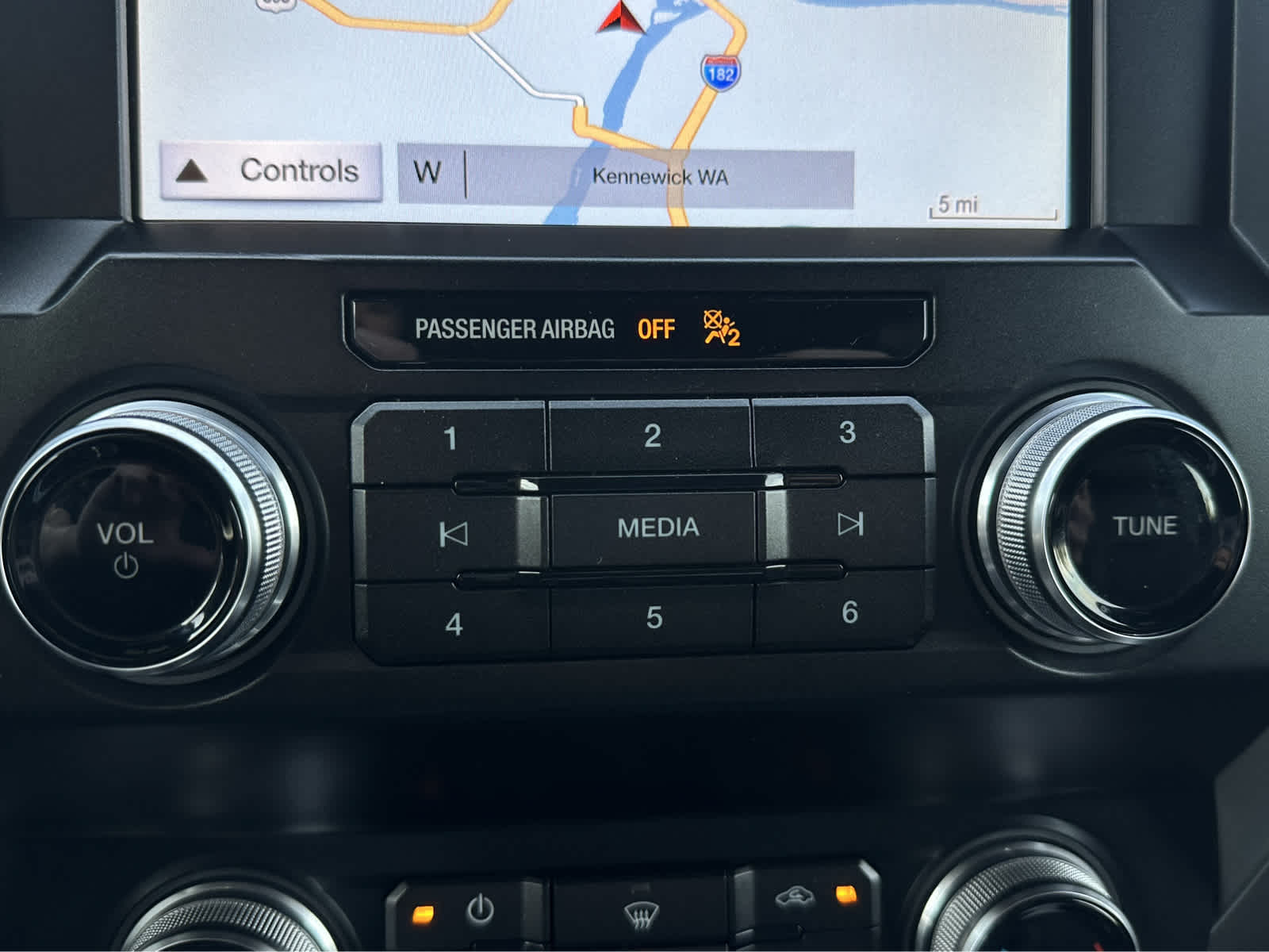 Thumbnail: 2019 Ford F-150 - 22