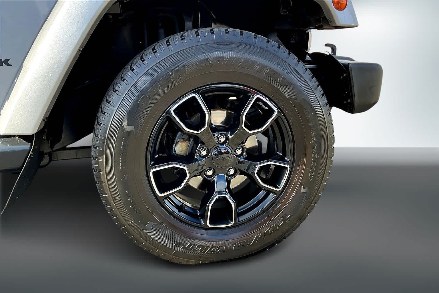 Thumbnail: 2018 Jeep Wrangler - 33