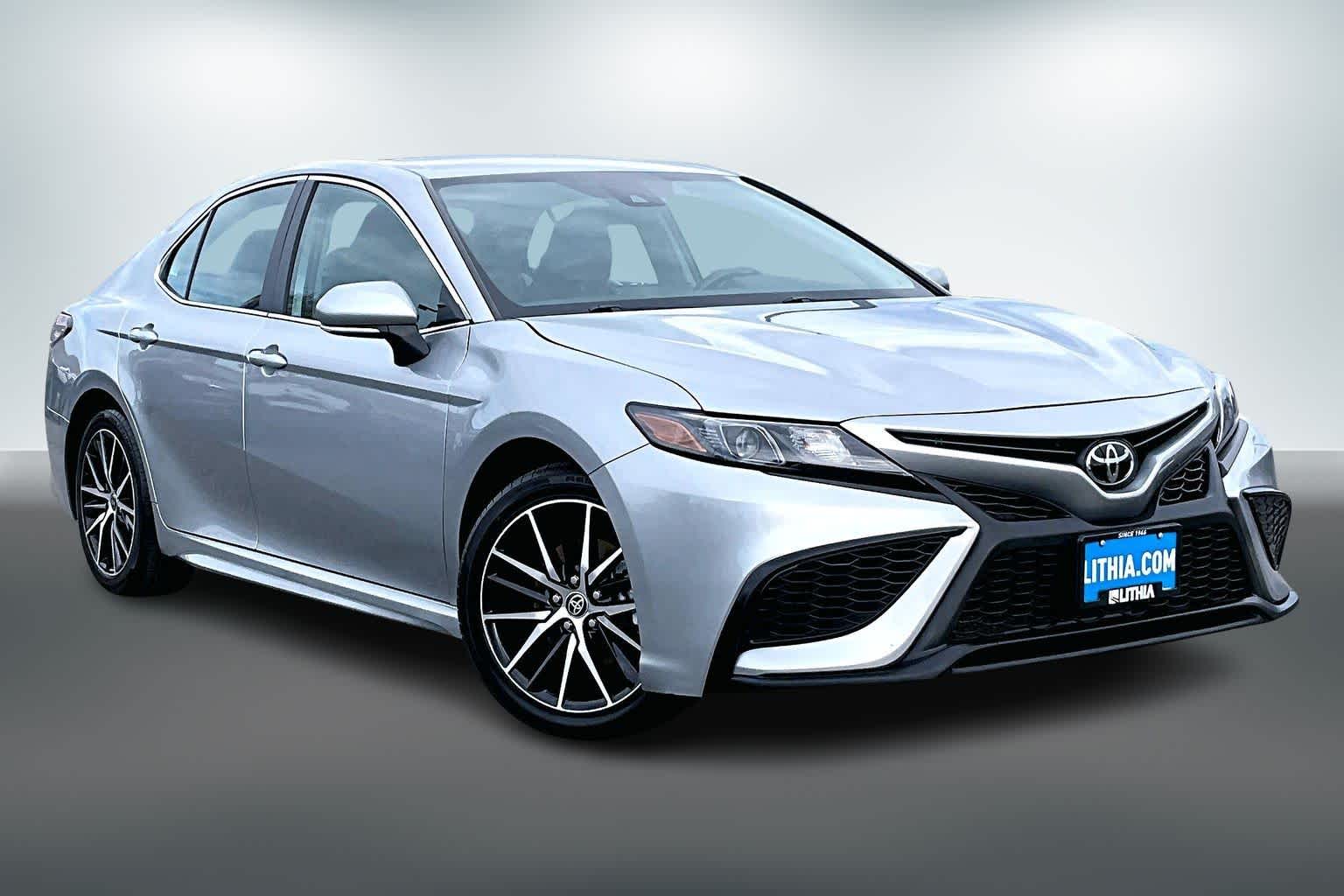 Thumbnail: 2023 Toyota Camry - 21