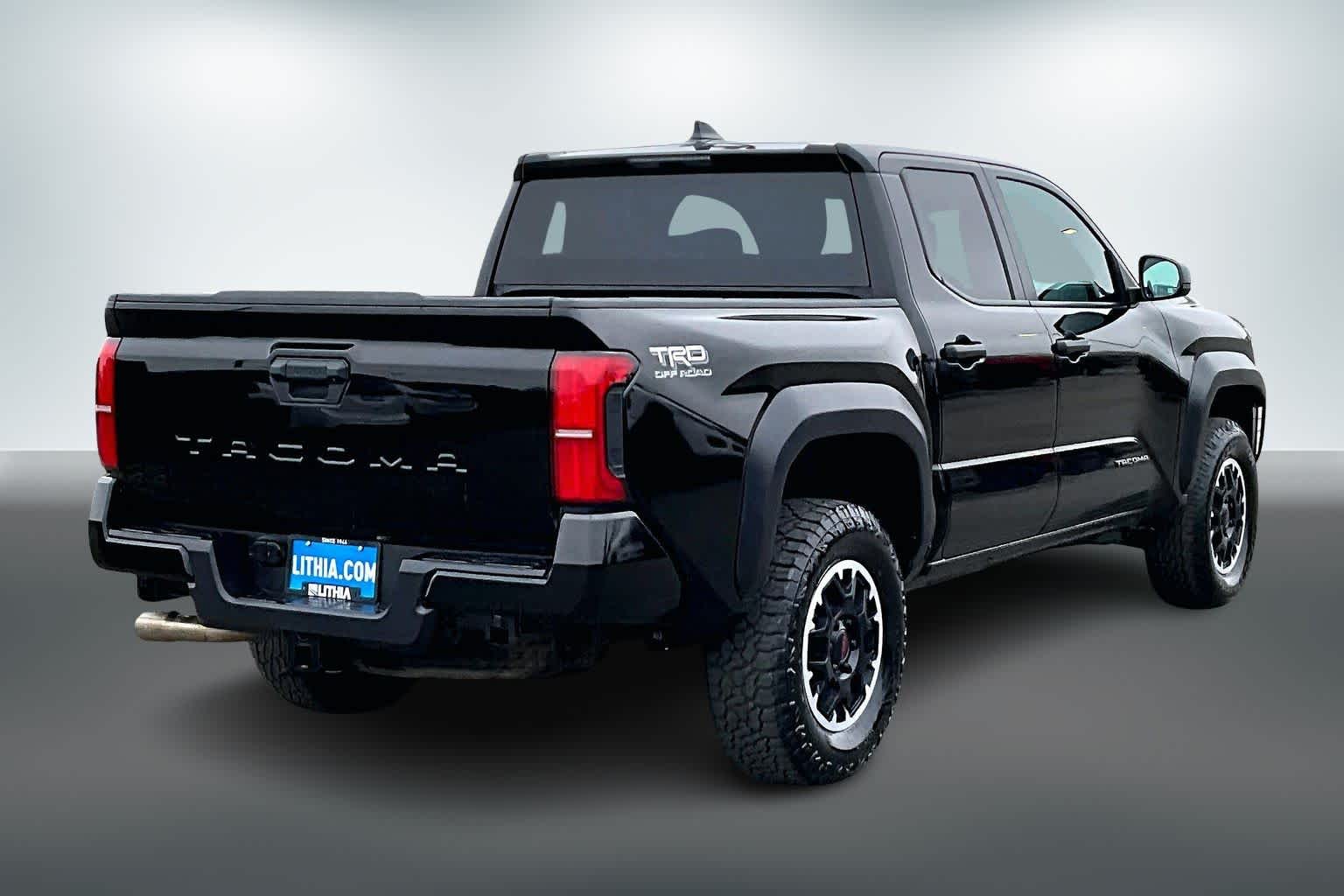 Thumbnail: 2024 Toyota Tacoma - 21