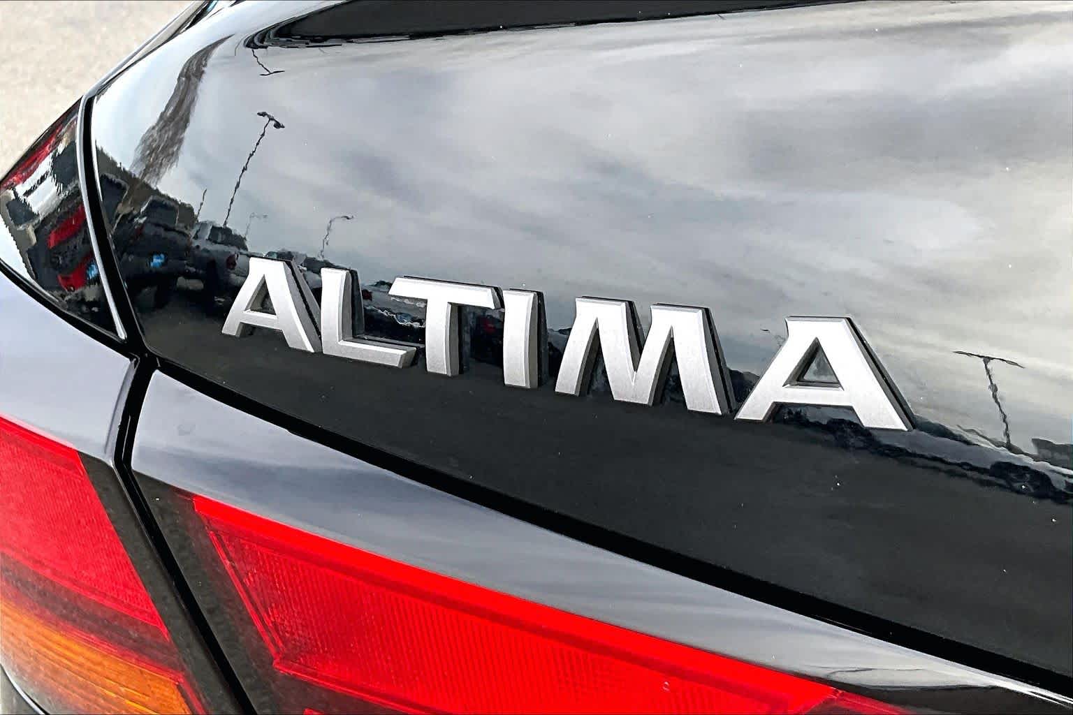 Thumbnail: 2024 Nissan Altima - 6