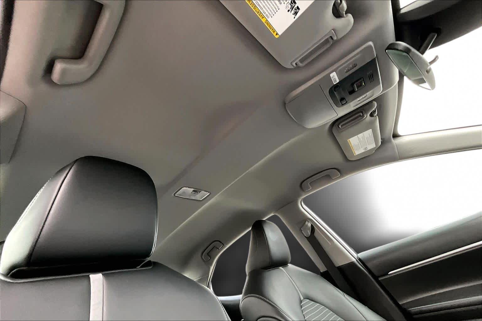 Thumbnail: 2023 Toyota Camry - 31