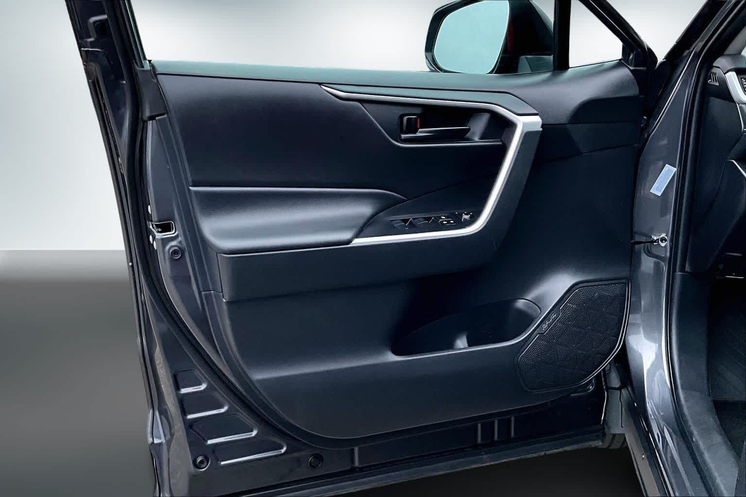 Thumbnail: 2024 Toyota RAV4 - 27