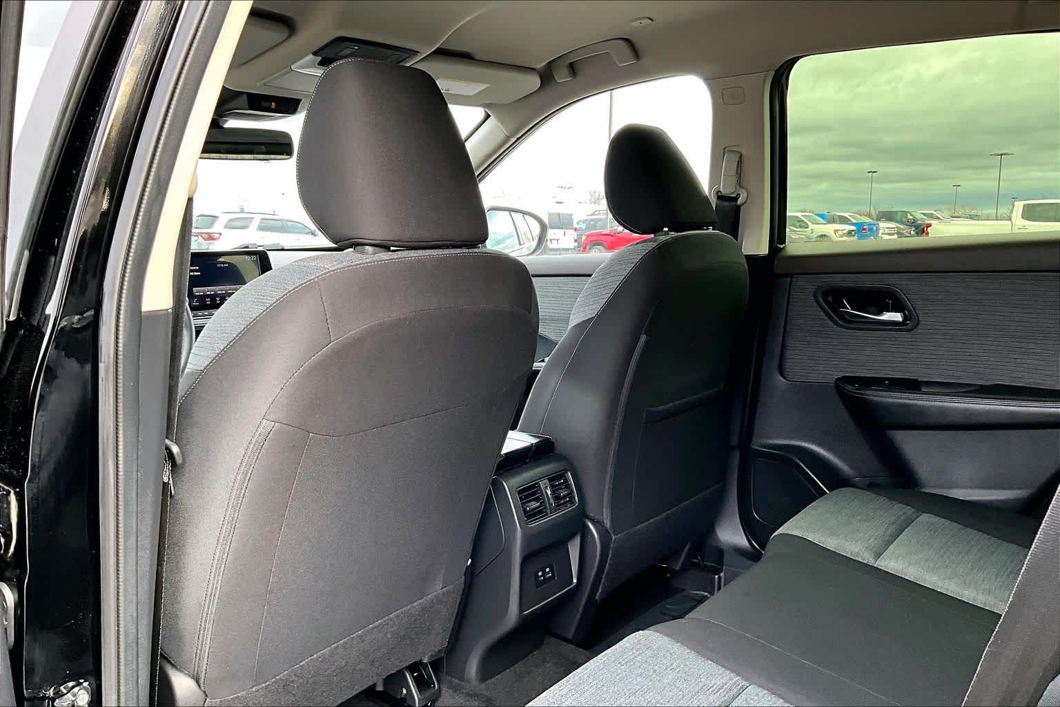 Thumbnail: 2023 Nissan Rogue - 13