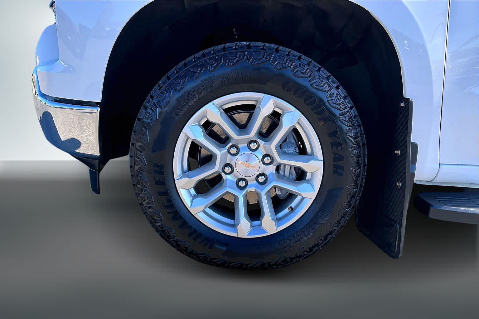 Thumbnail: 2024 Chevrolet Silverado 1500 - 8