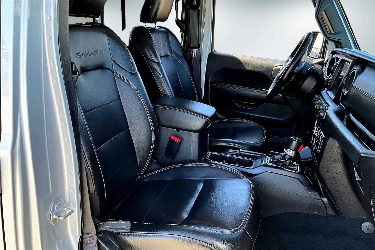 Thumbnail: 2023 Jeep Wrangler - 13