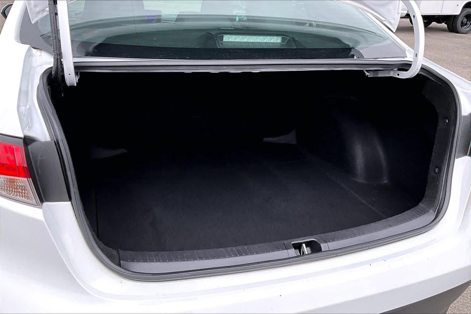 Thumbnail: 2024 Toyota Corolla - 18