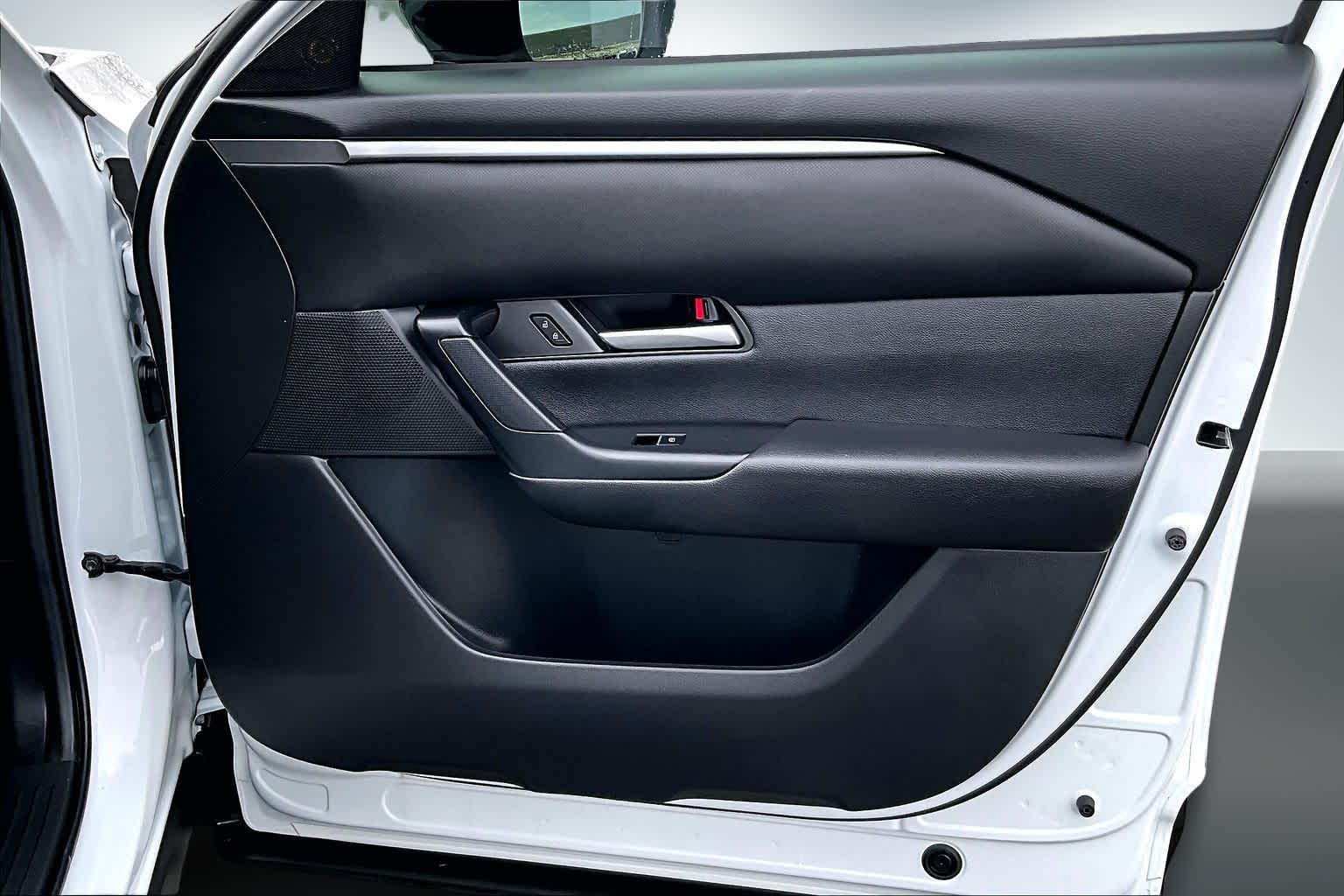 Thumbnail: 2025 Mazda CX-50 - 28