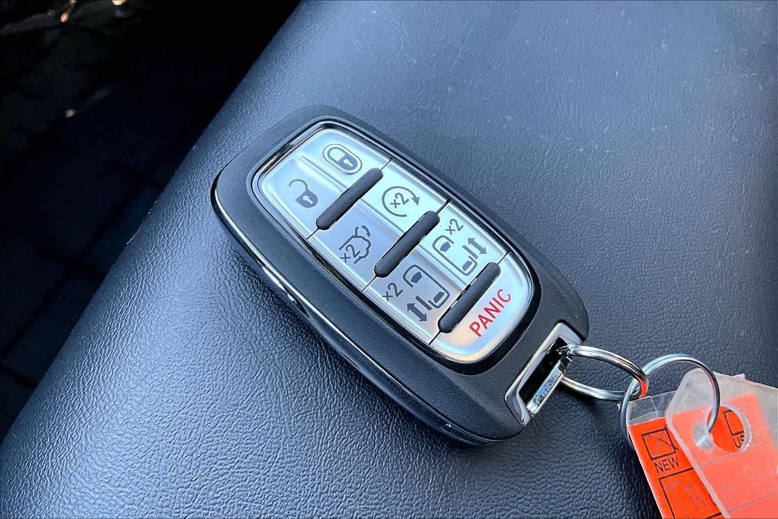 Thumbnail: 2026 Chrysler Pacifica - 20