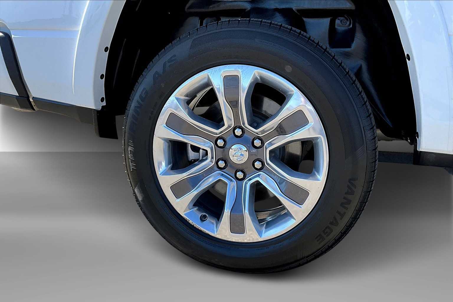 Thumbnail: 2023 RAM 1500 - 36