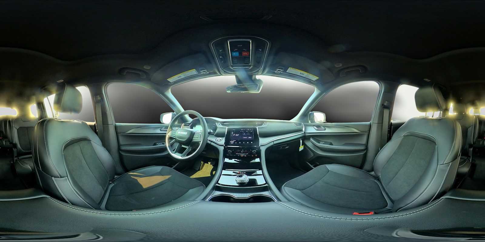 Thumbnail: 2025 Jeep Grand Cherokee - 24