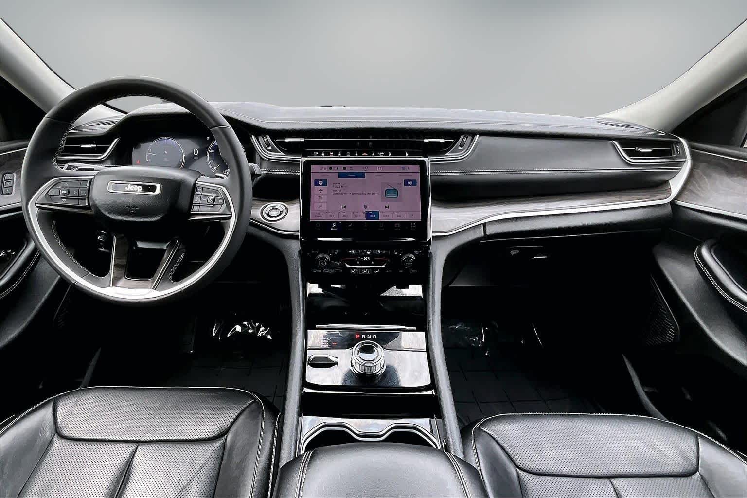 Thumbnail: 2023 Jeep Grand Cherokee - 10