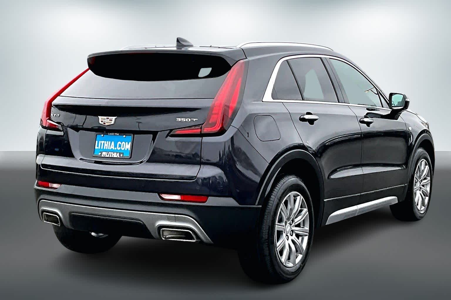 Thumbnail: 2023 Cadillac XT4 - 22