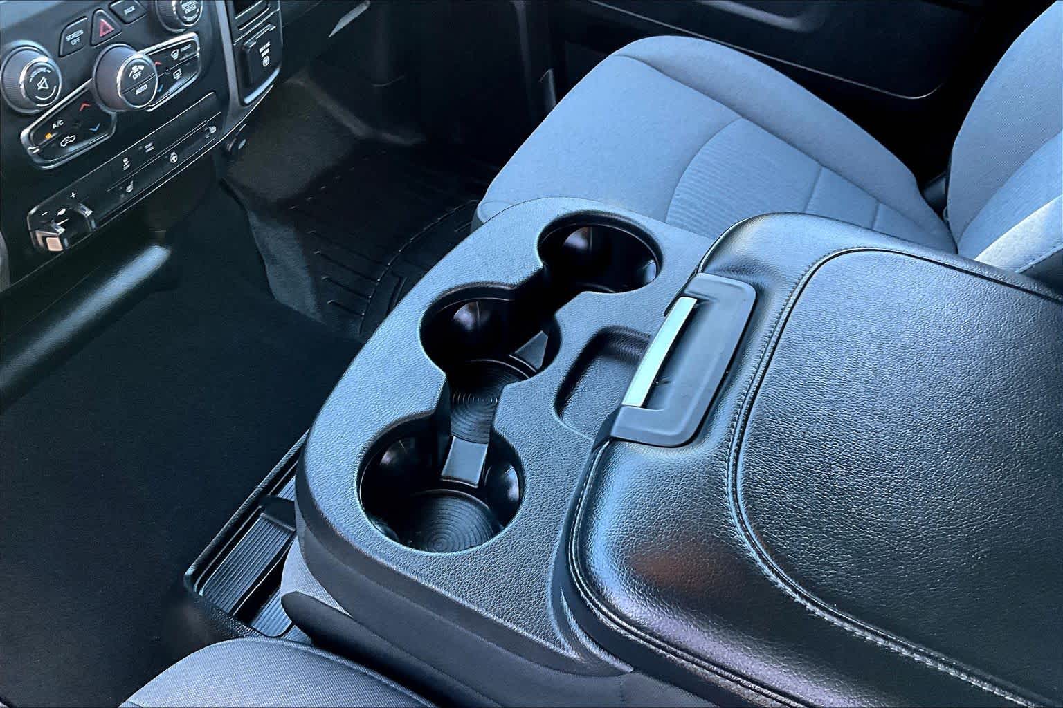 Thumbnail: 2021 RAM 1500 Classic - 16