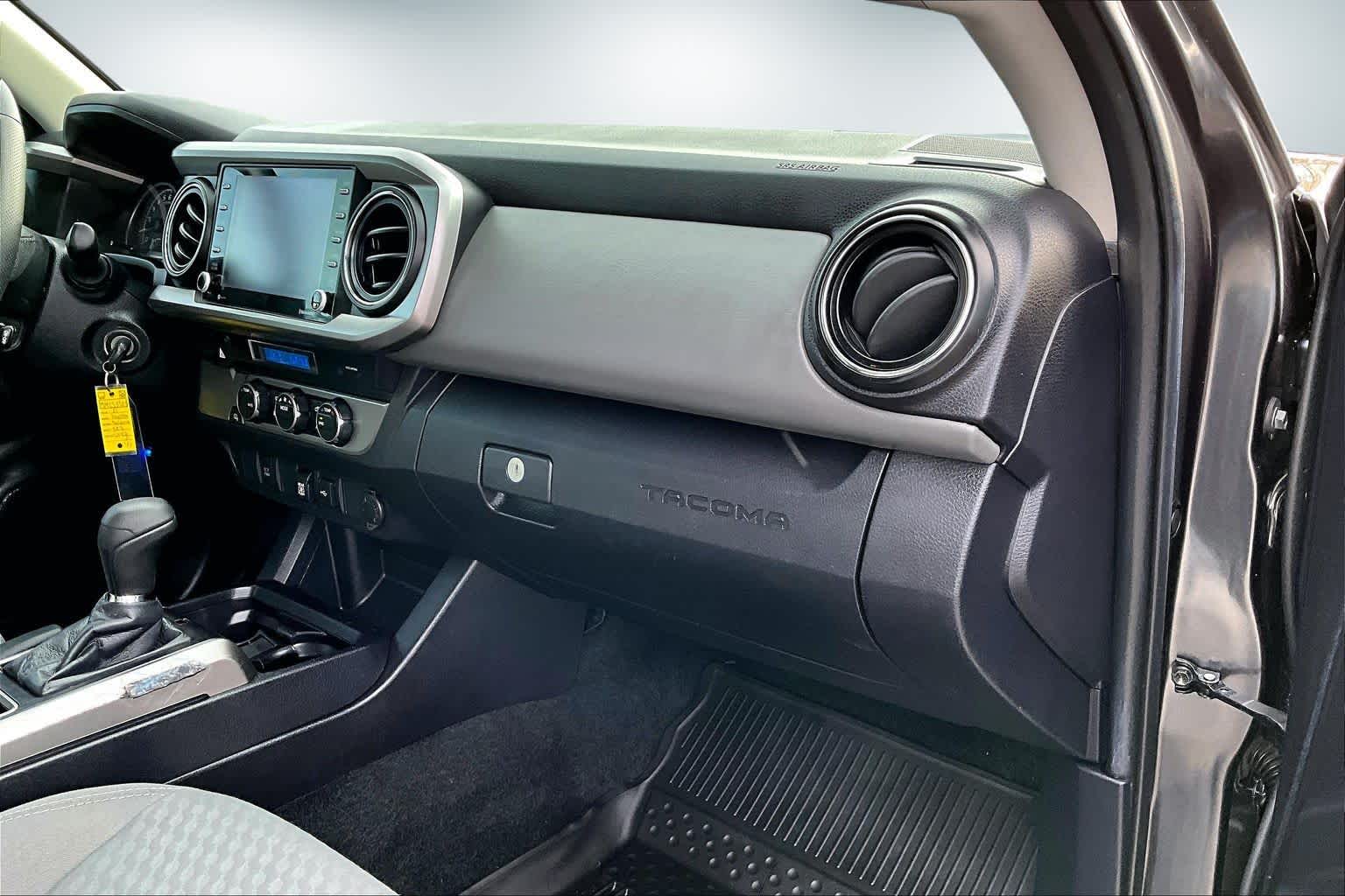 Thumbnail: 2021 Toyota Tacoma - 23