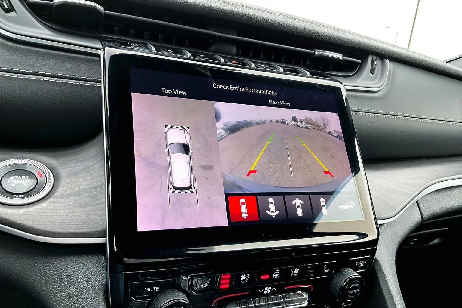 Thumbnail: 2024 Jeep Grand Cherokee L - 26