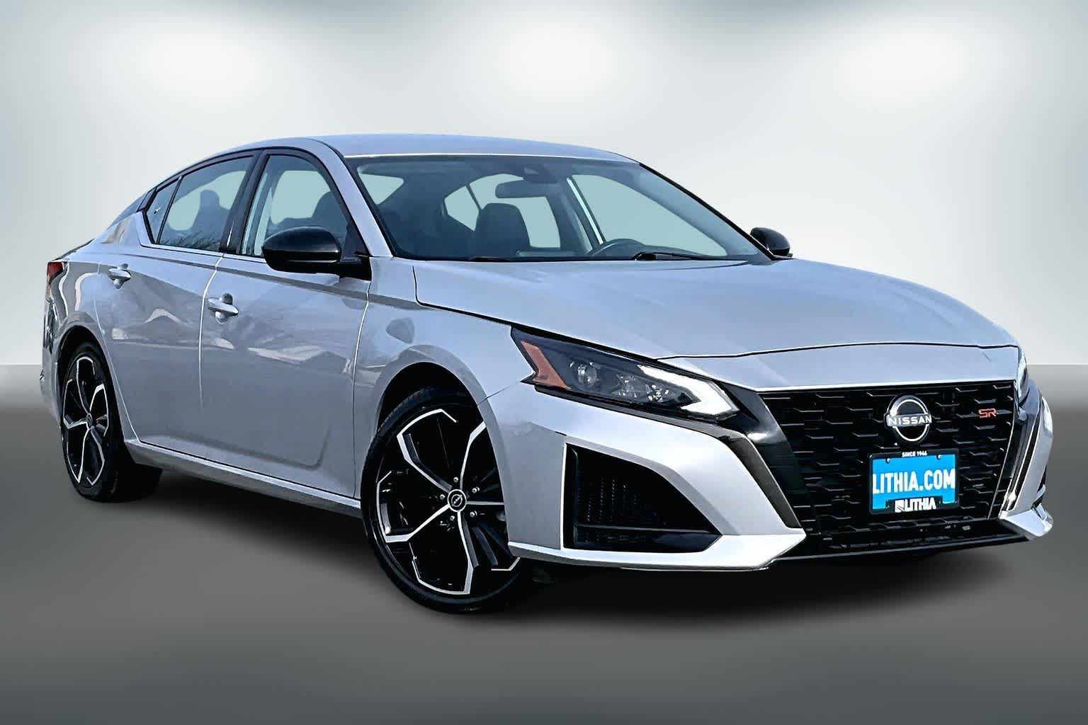 Thumbnail: 2023 Nissan Altima - 21