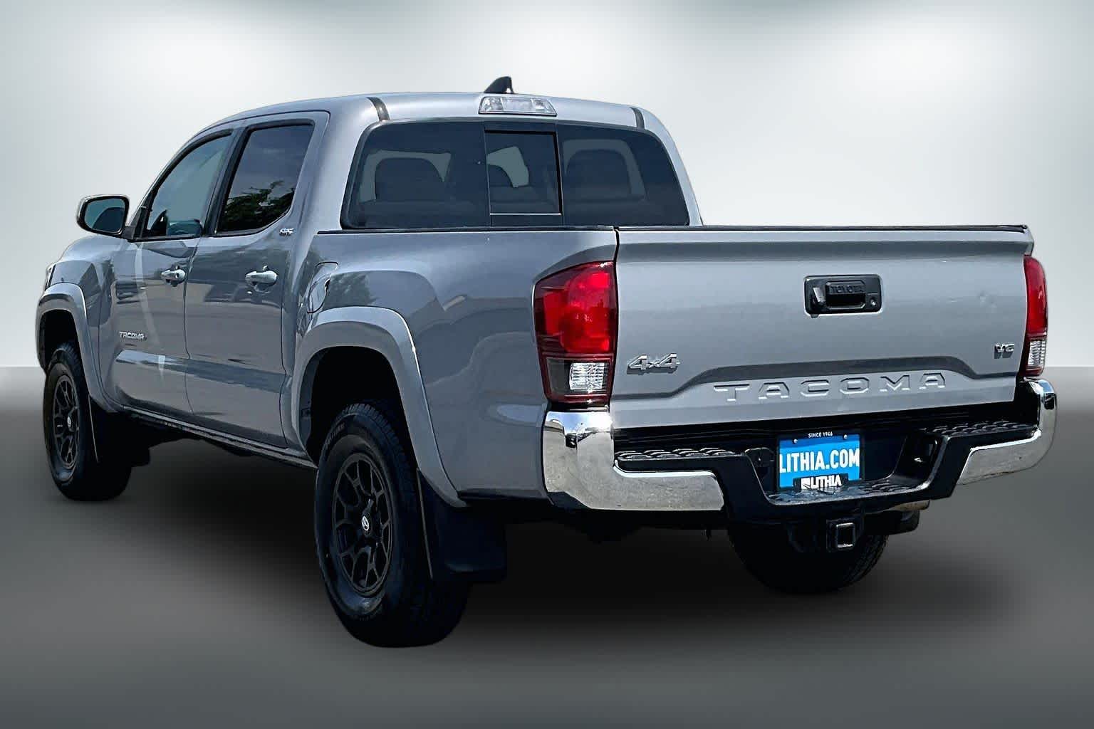Thumbnail: 2020 Toyota Tacoma - 4