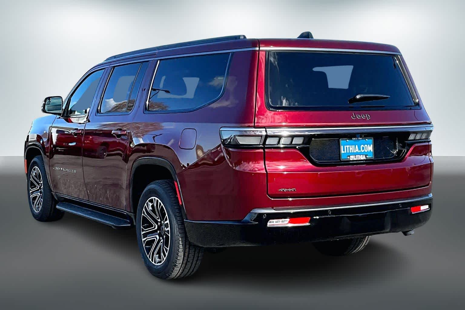 Thumbnail: 2026 Jeep Grand Wagoneer L - 3