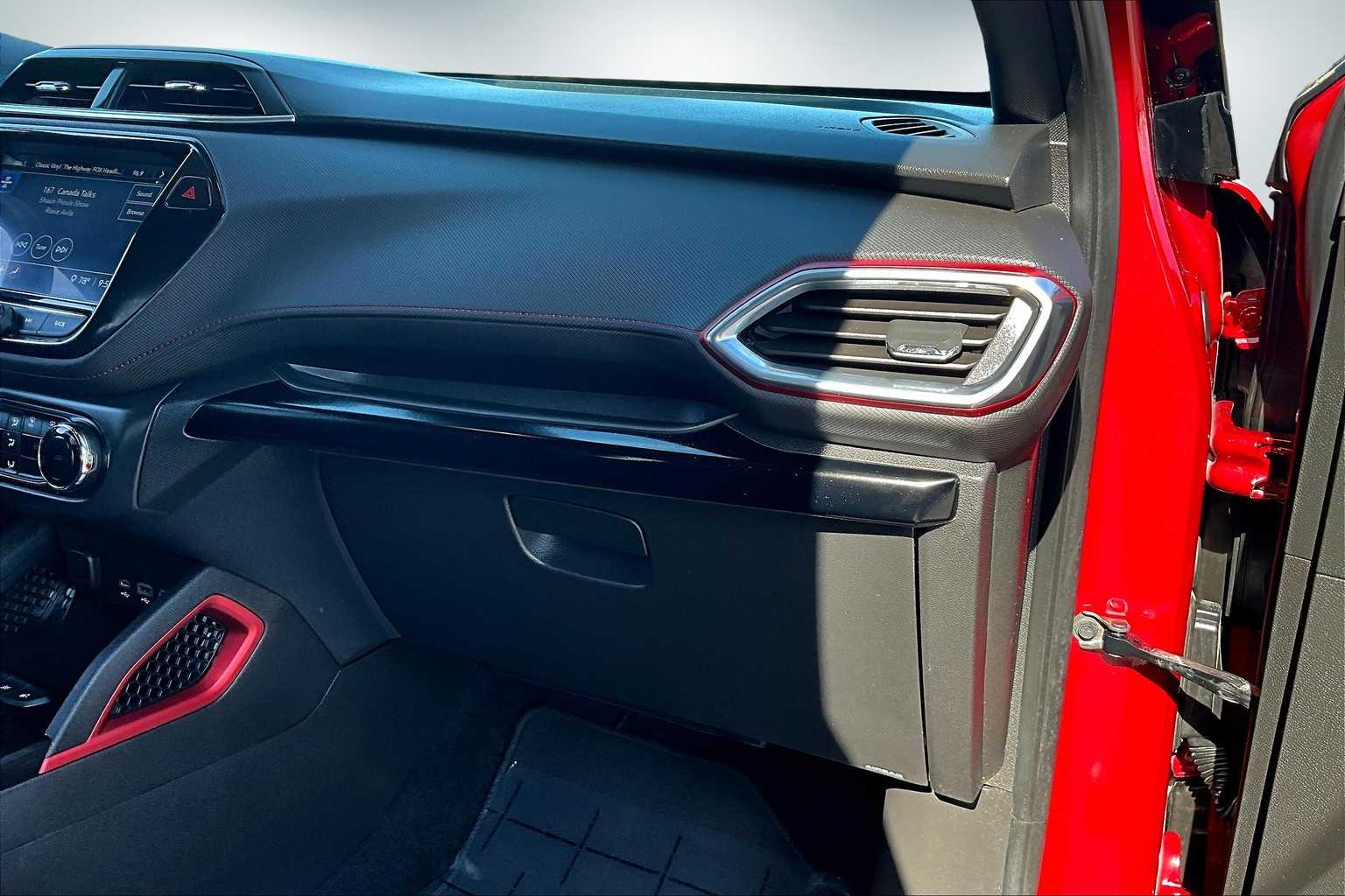 Thumbnail: 2021 Chevrolet TrailBlazer - 23