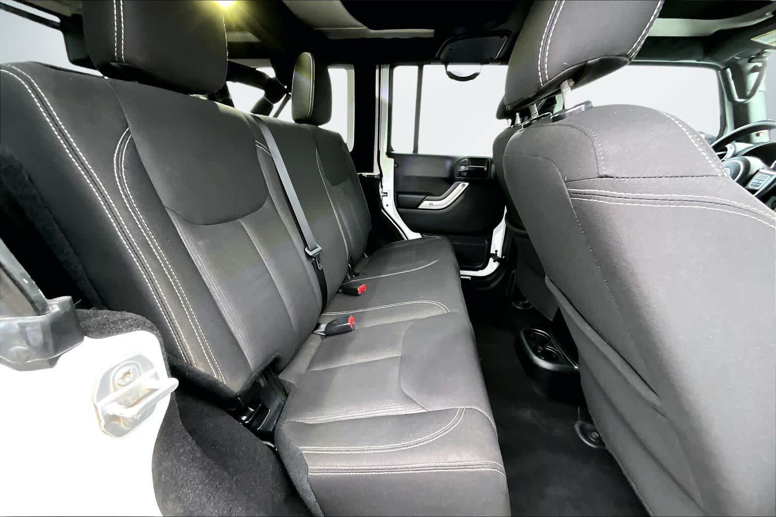 Thumbnail: 2017 Jeep Wrangler - 27