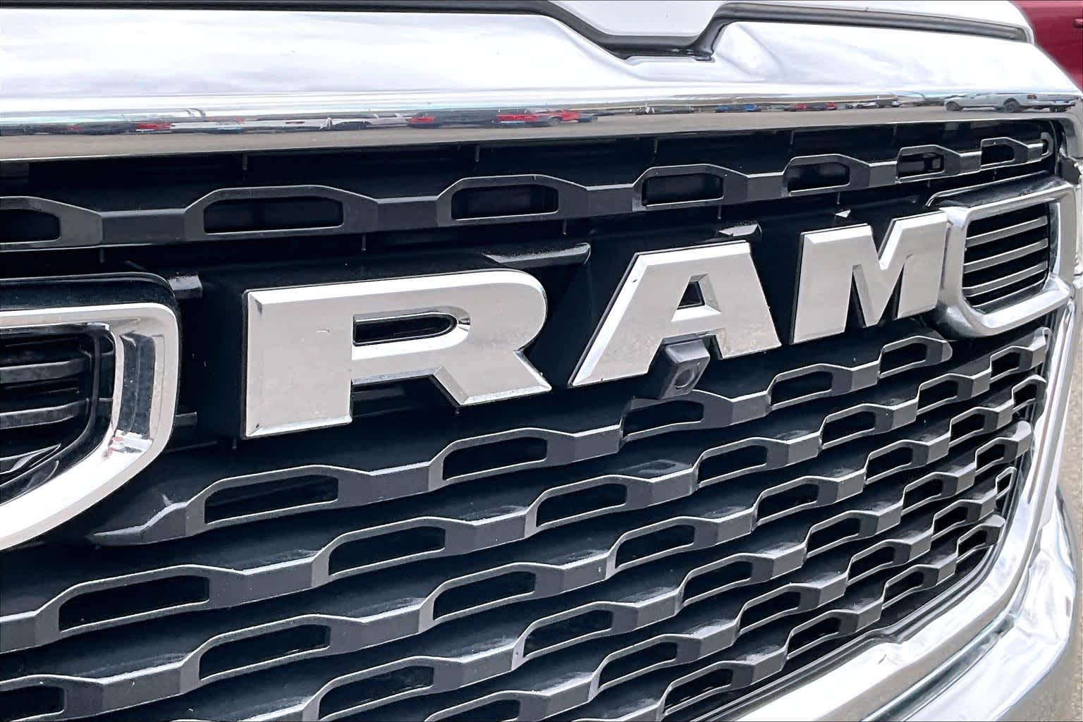 Thumbnail: 2025 RAM 1500 - 32