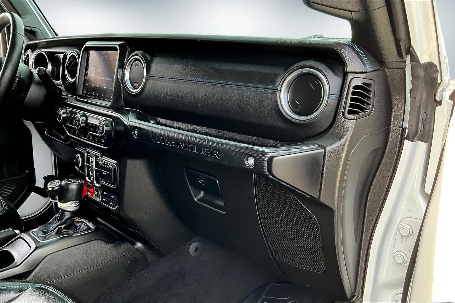 Thumbnail: 2021 Jeep Wrangler - 23