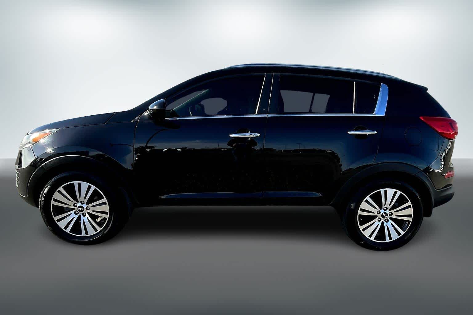 Thumbnail: 2016 Kia Sportage - 3