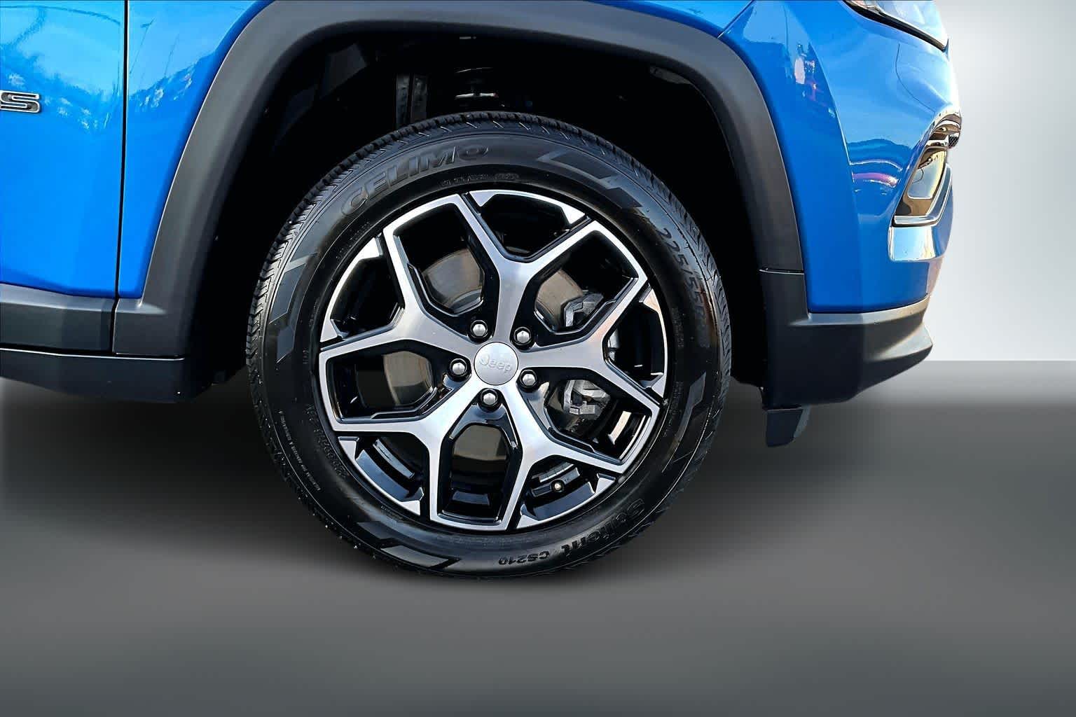 Thumbnail: 2024 Jeep Compass - 33
