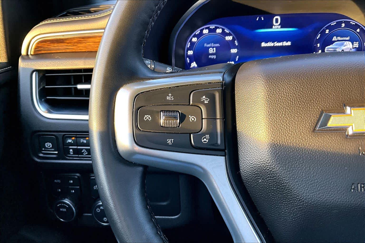 Thumbnail: 2023 Chevrolet Suburban - 24