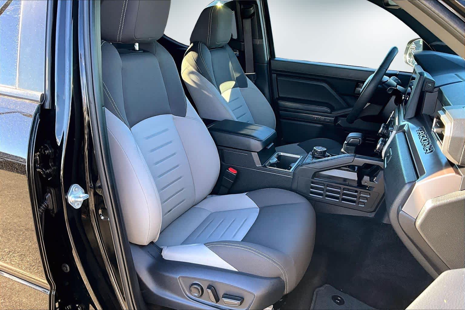 Thumbnail: 2024 Toyota Tacoma - 13