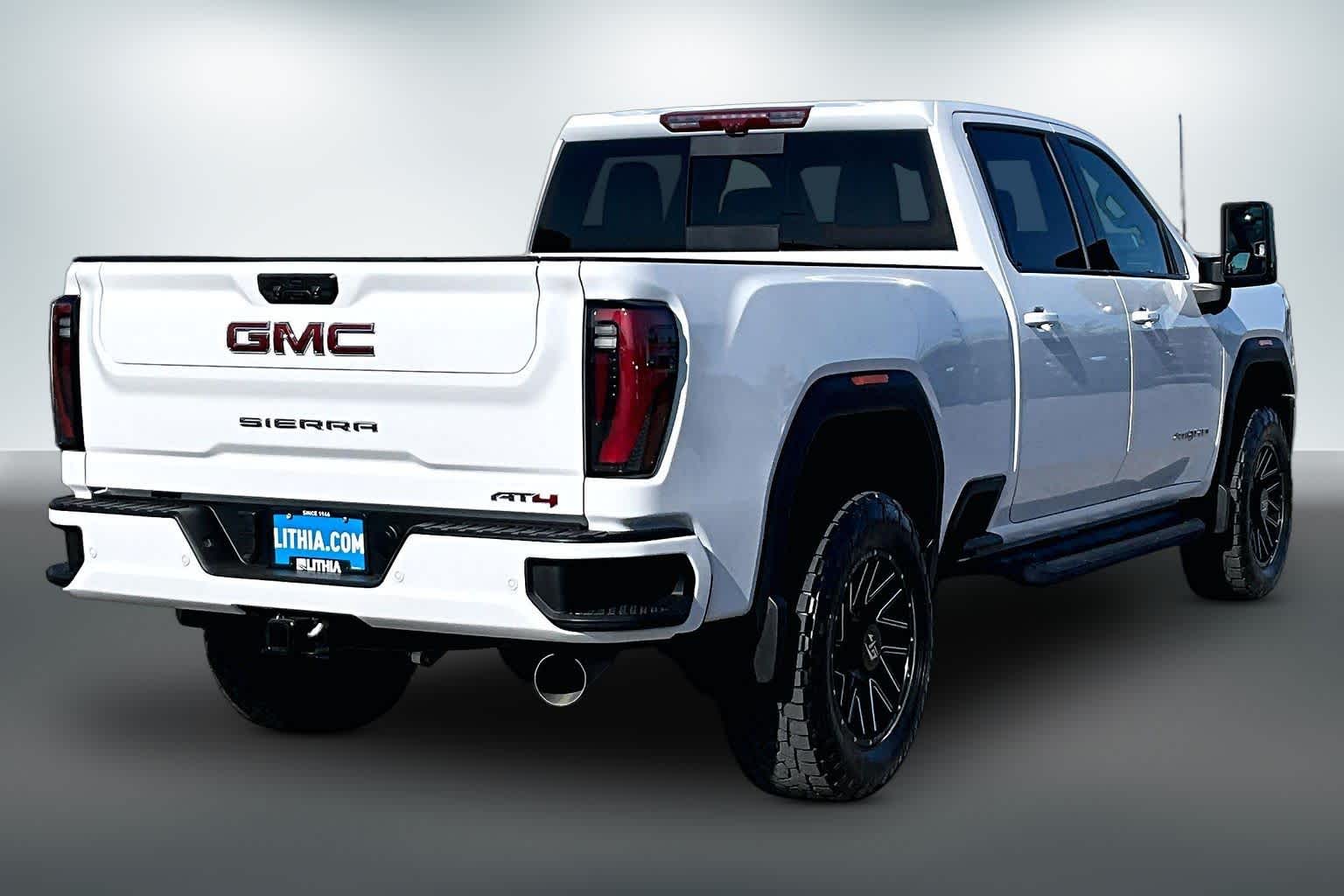Thumbnail: 2025 GMC Sierra 3500 - 22