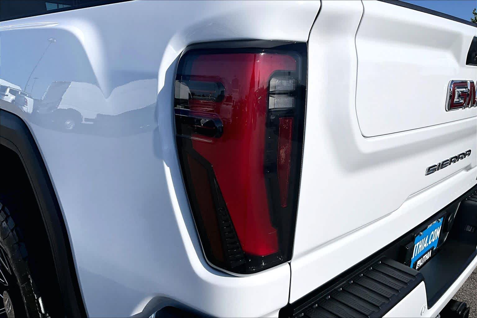 Thumbnail: 2025 GMC Sierra 3500 - 32