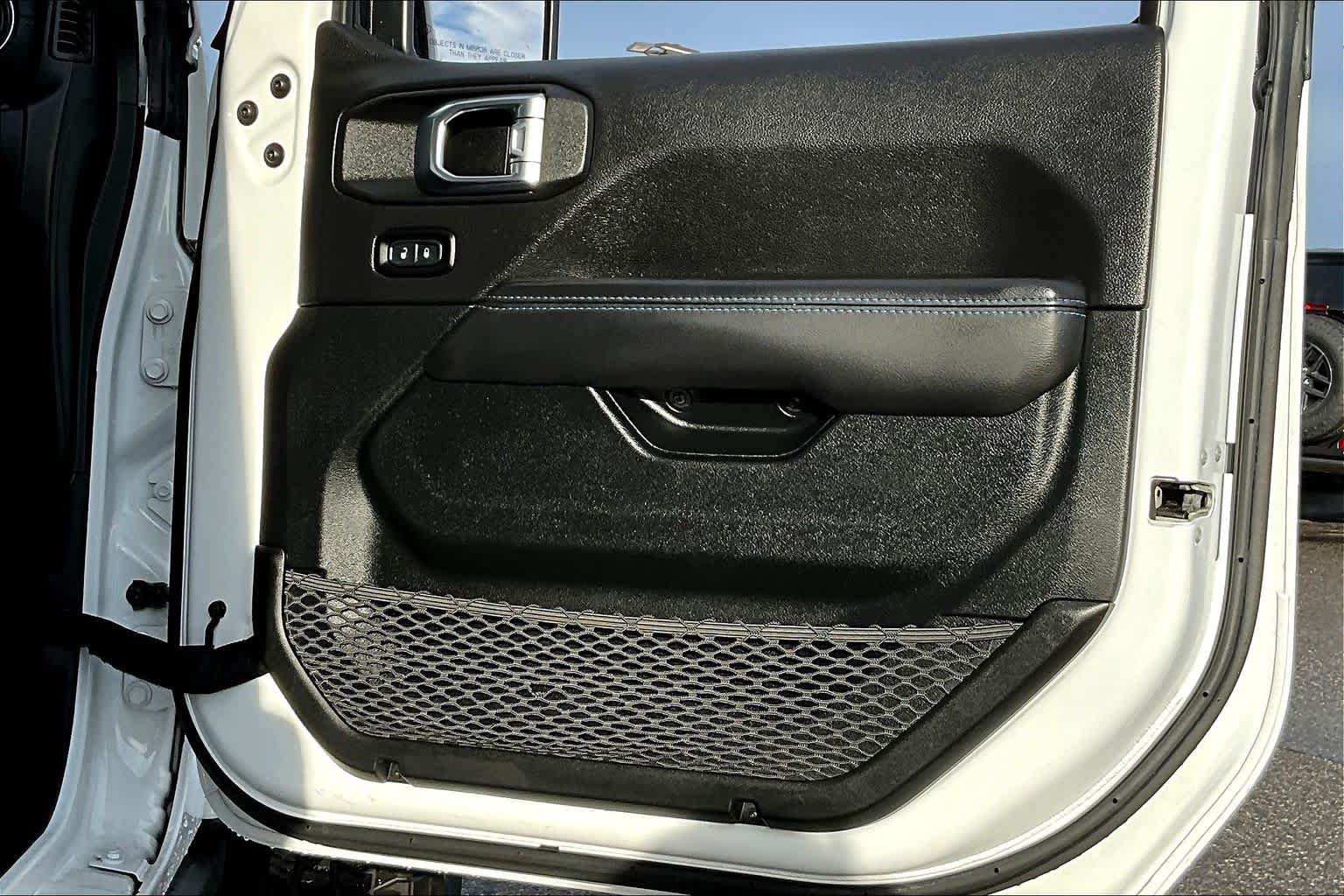 Thumbnail: 2021 Jeep Wrangler - 28