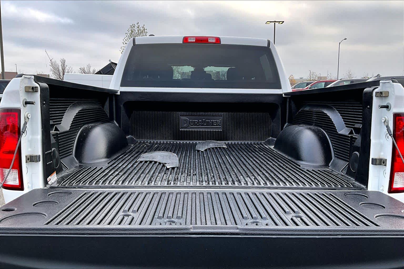 Thumbnail: 2022 RAM 1500 Classic - 18