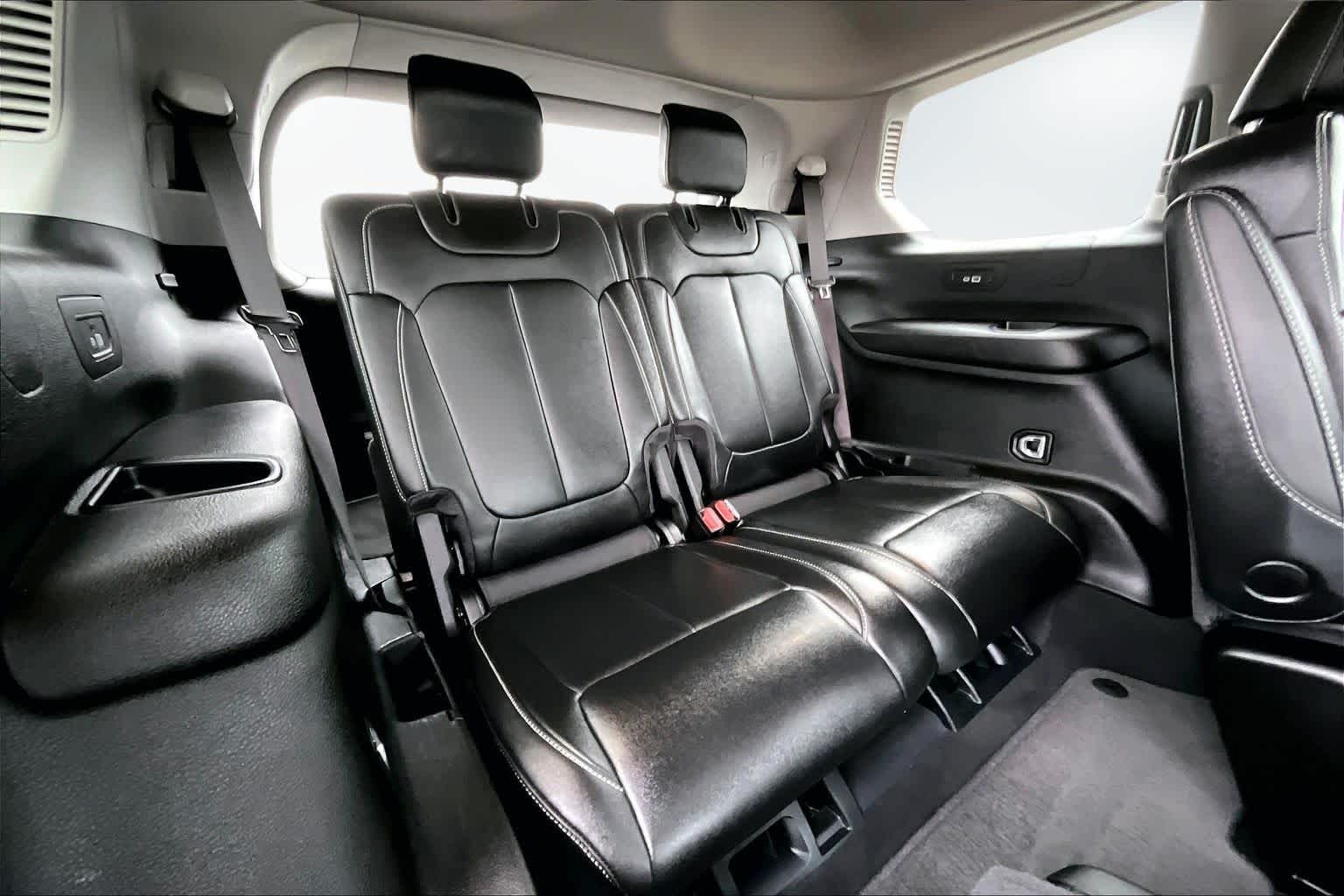 Thumbnail: 2023 Jeep Grand Cherokee - 30