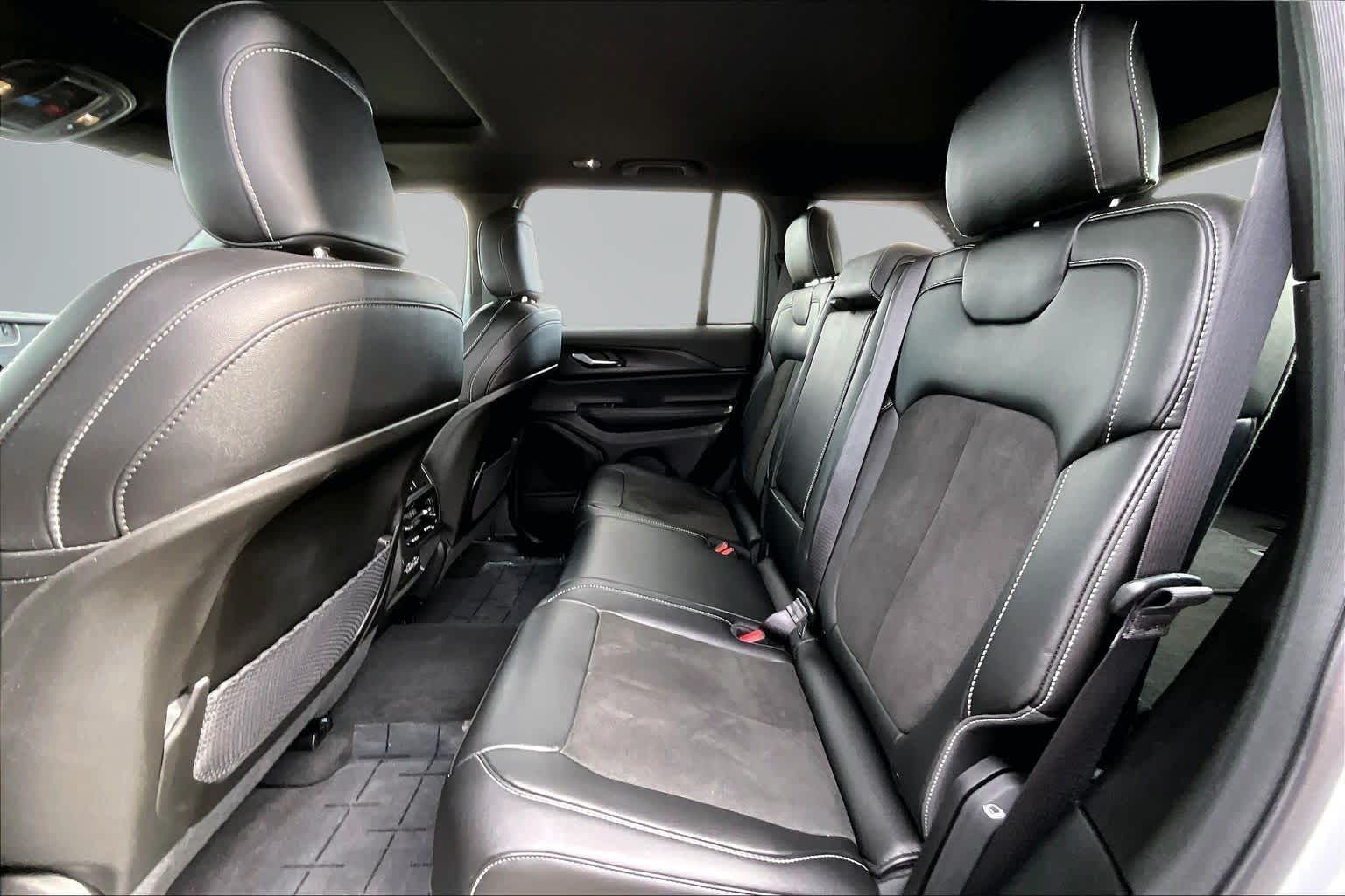 Thumbnail: 2025 Jeep Grand Cherokee - 29