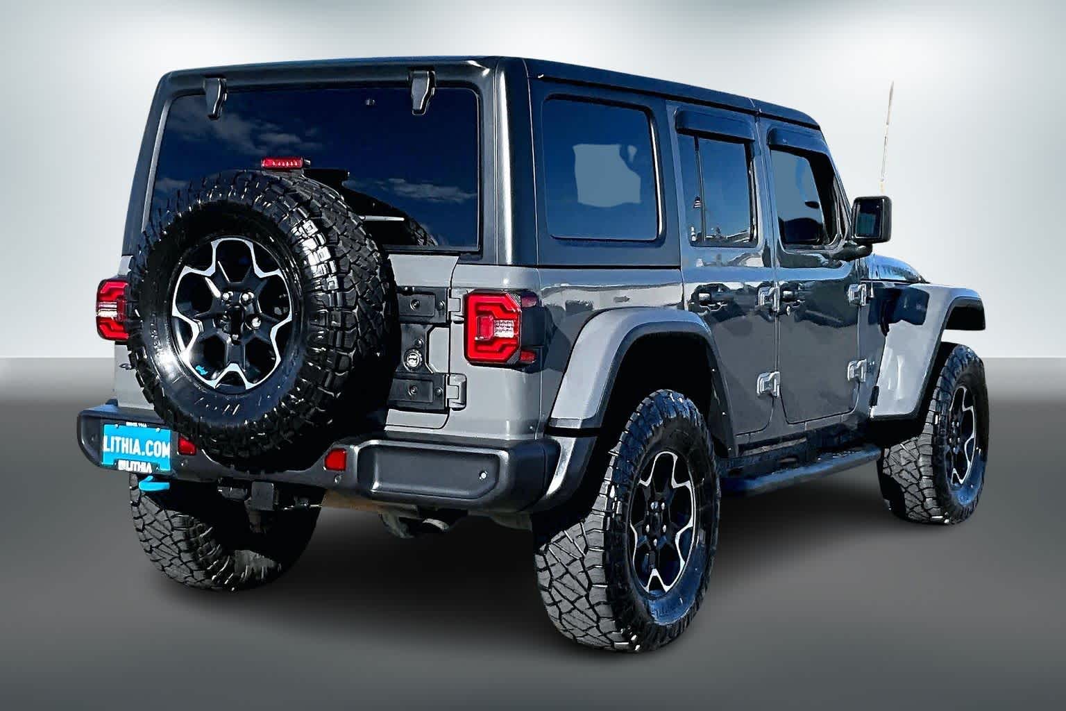 Thumbnail: 2022 Jeep Wrangler - 22