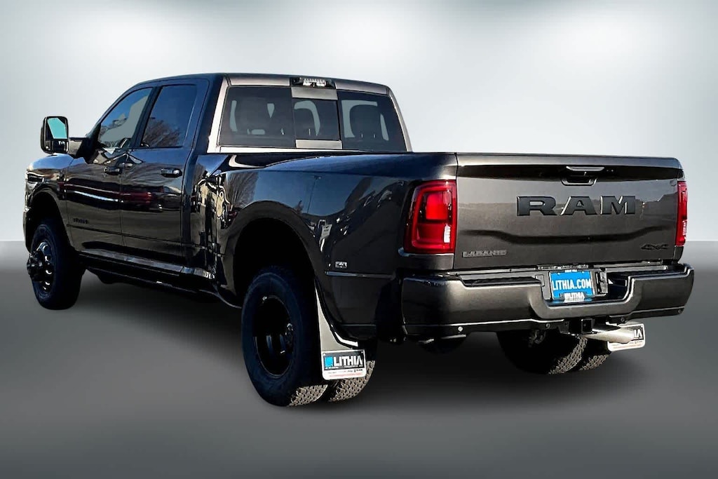 New 2026 Ram 3500 LARAMIE CREW CAB 4X4 8' BOX Pickup
