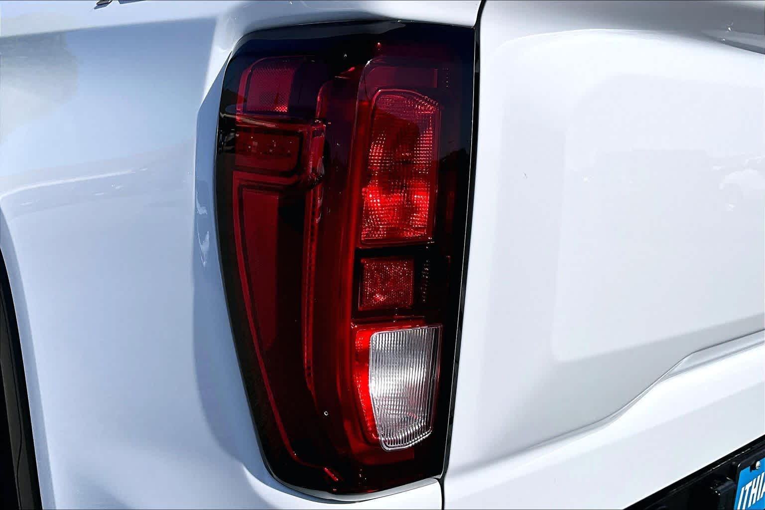 Thumbnail: 2024 GMC Sierra 1500 - 32