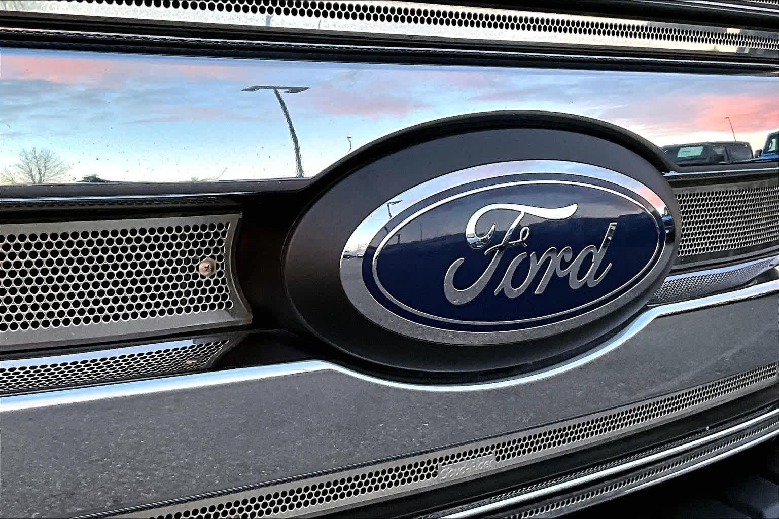 Thumbnail: 2022 Ford F-350 - 33