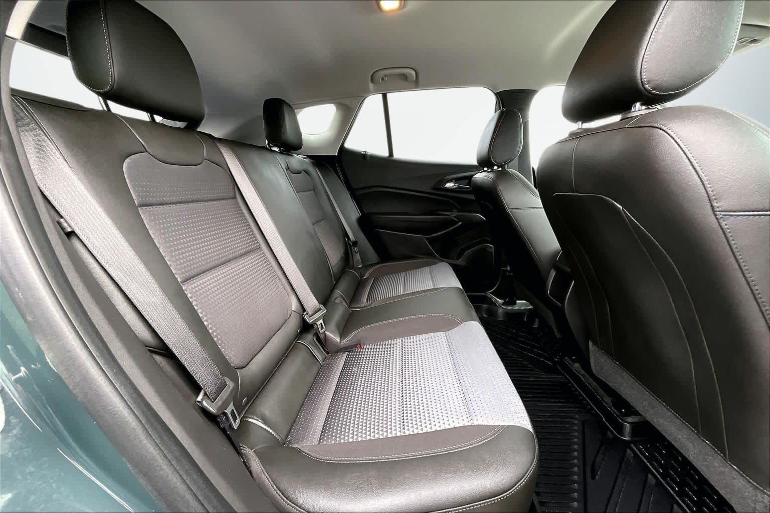 Thumbnail: 2025 Chevrolet Trax - 28