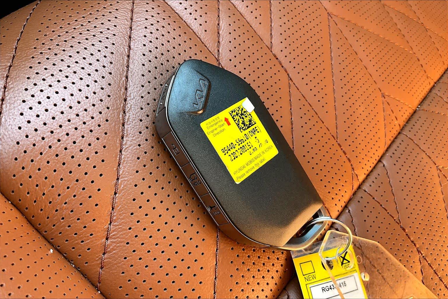 Thumbnail: 2024 Kia Telluride - 17