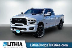 2026 Ram 3500 LARAMIE CREW CAB 4X4 8' BOX Pickup Kennewick, WA