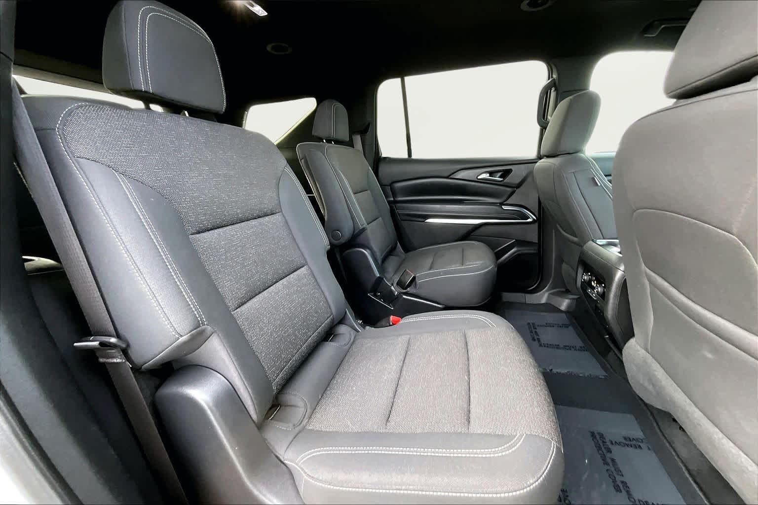 Thumbnail: 2025 Chevrolet Traverse - 30